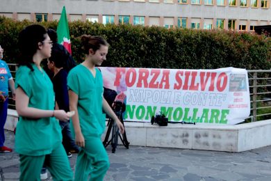 Berlusconi: l’operazione al cuore è riuscita