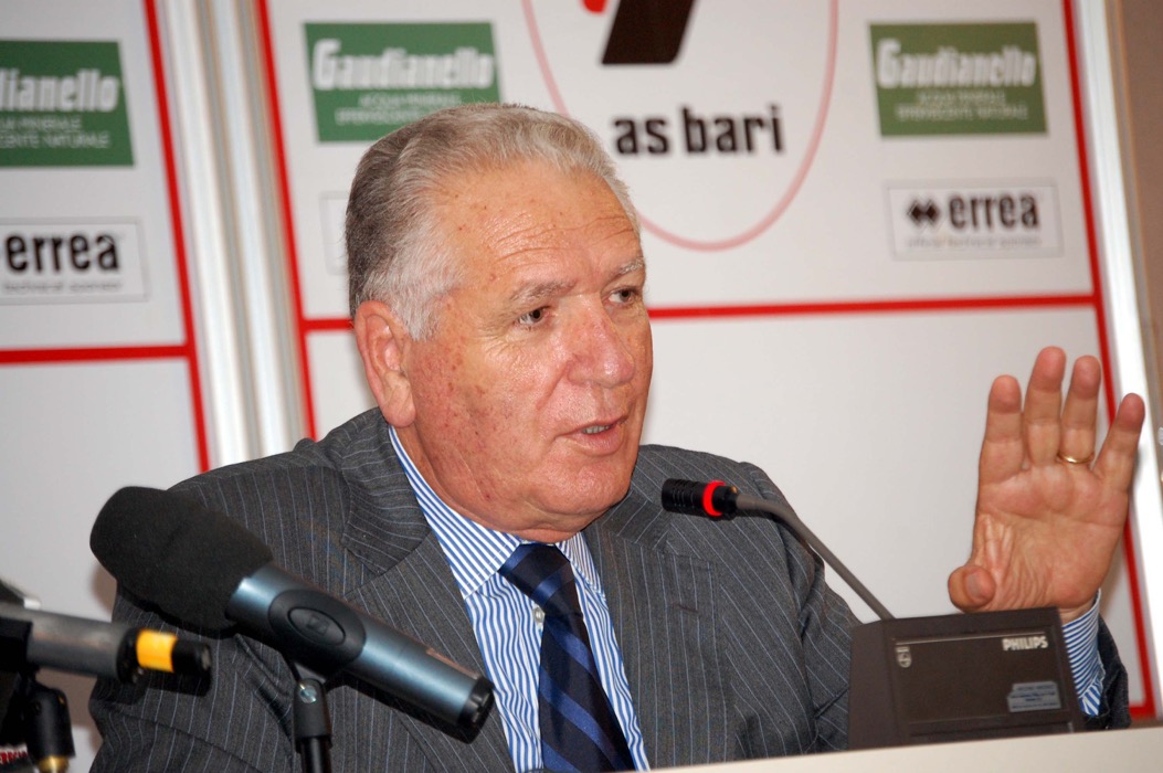 Addio a Vincenzo Matarrese, il presidente che fece grande il Bari