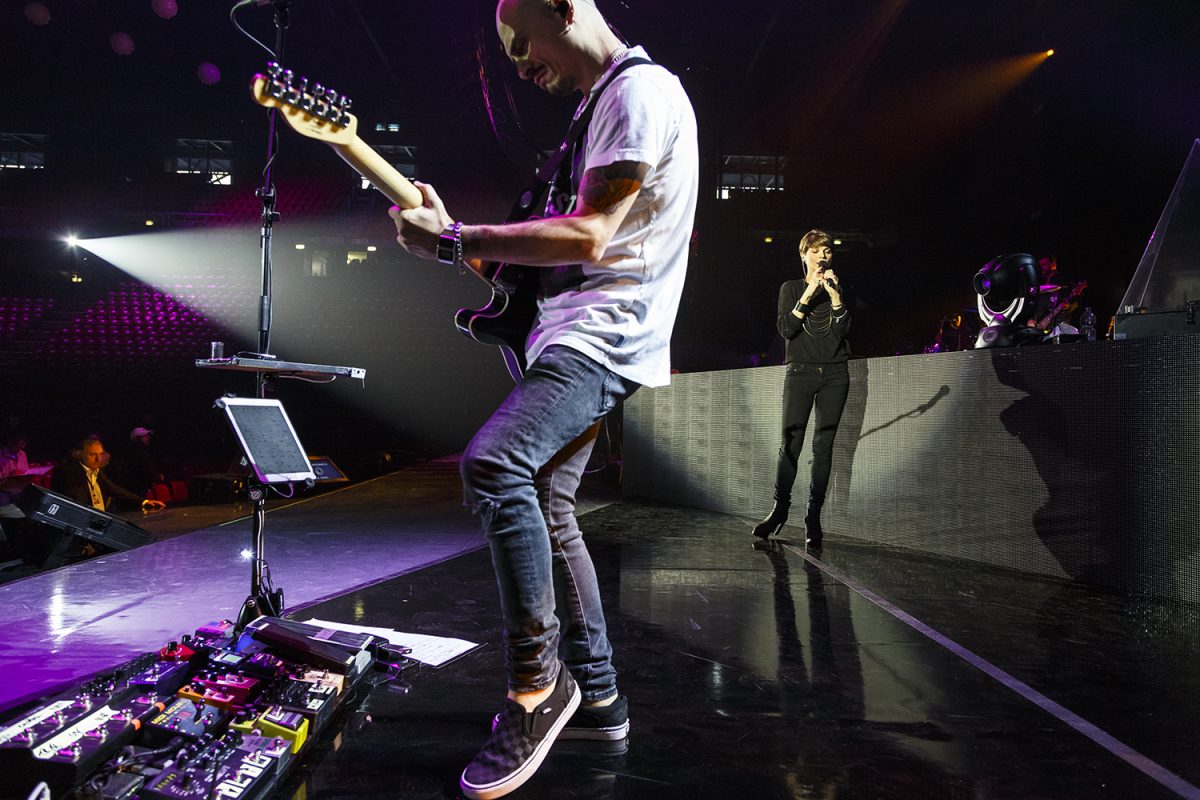 Galleria foto 'Alessandra Amoroso: viaggio nel backstage del concerto al Forum di Assago' - foto 2