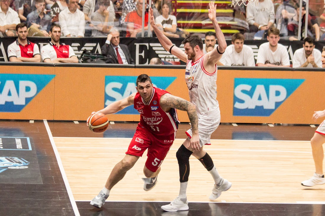 Basket: 27° scudetto per l’Olimpia Milano, il secondo griffato Armani Basket: 27° scudetto per l’Olimpia Milano, il secondo griffato Armani