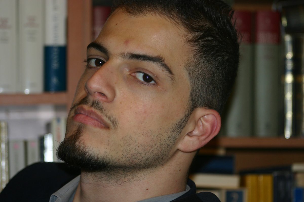 Galleria foto '“Con la Camorra io ci ho parlato”. Emanuele, il poeta di Scampia' - foto 2