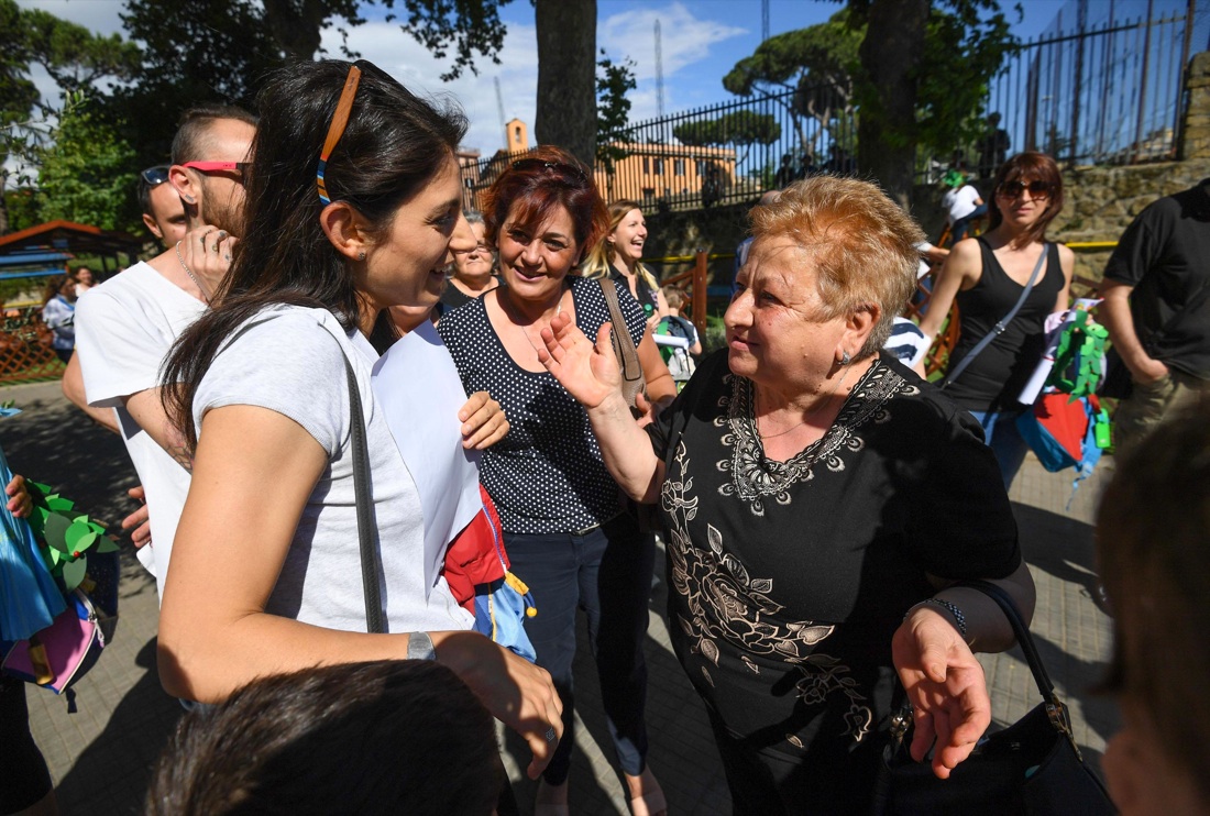 Virginia Raggi e la squadra per Roma che non c’è Virginia Raggi e la squadra per Roma che non c’è