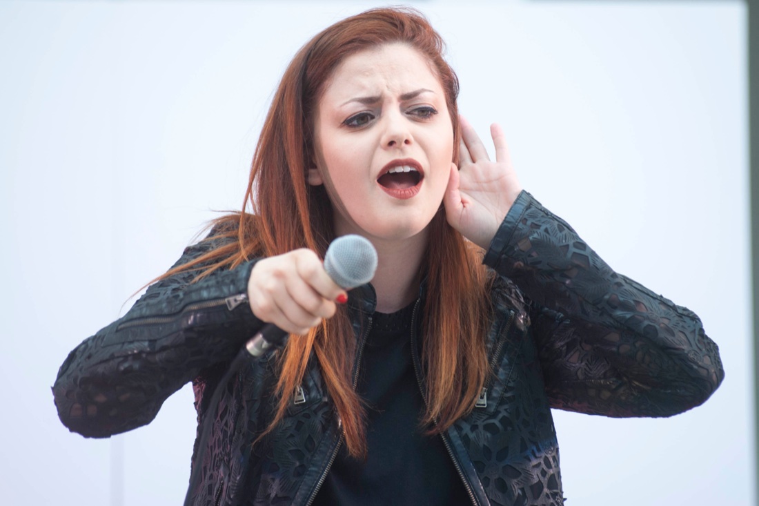Annalisa: “Per me cantare ha a che fare con la fisica” – FOTO e VIDEO