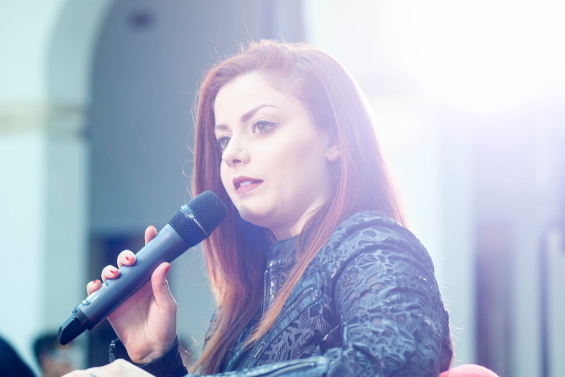 Annalisa: “Per me cantare ha a che fare con la fisica” – FOTO e VIDEO