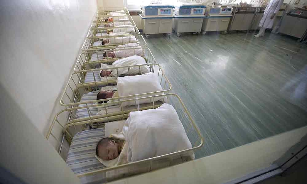 Istat, italiani in calo: è la prima volta in 90 anni