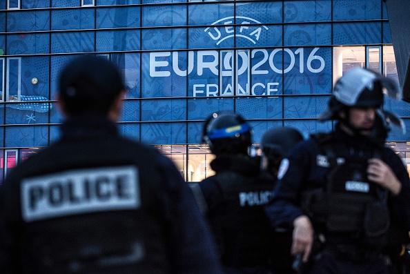 Euro 2016, allarme sicurezza: ma il terrorismo non ferma i tifosi Euro 2016, allarme sicurezza: ma il terrorismo non ferma i tifosi