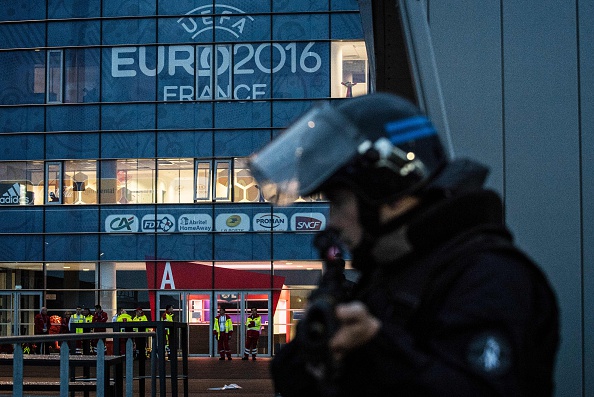 Euro 2016, allarme sicurezza: ma il terrorismo non ferma i tifosi Euro 2016, allarme sicurezza: ma il terrorismo non ferma i tifosi