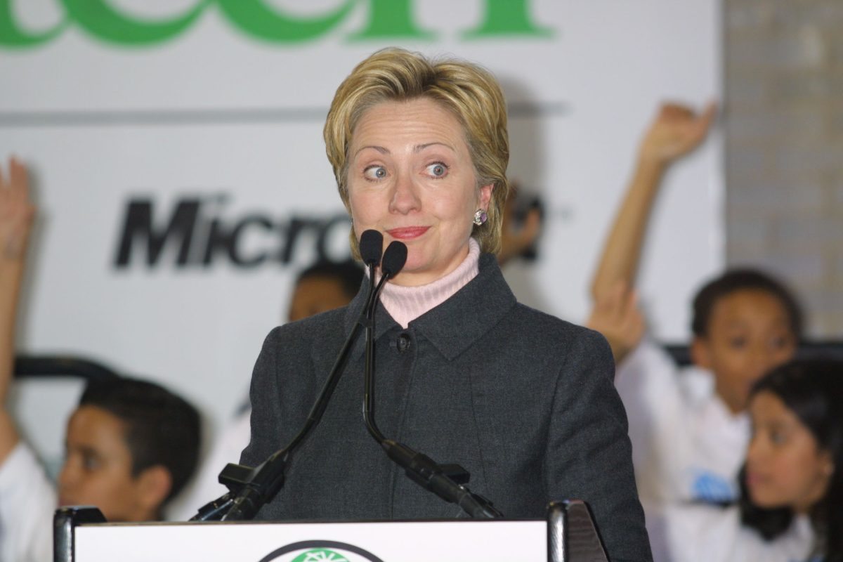 Obama in campo per Hillary Clinton: “Nessuno è meglio di lei”