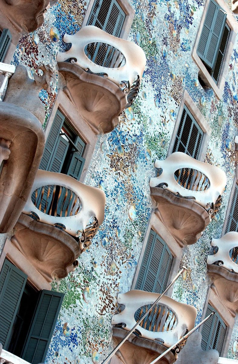 Antoni Gaudí moriva 90 anni fa: le foto delle sue meraviglie architettoniche Antoni Gaudí moriva 90 anni fa: le foto delle sue meraviglie architettoniche
