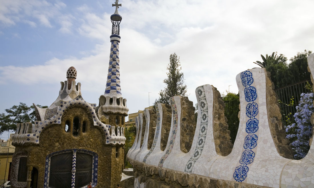 Antoni Gaudí moriva 90 anni fa: le foto delle sue meraviglie architettoniche Antoni Gaudí moriva 90 anni fa: le foto delle sue meraviglie architettoniche