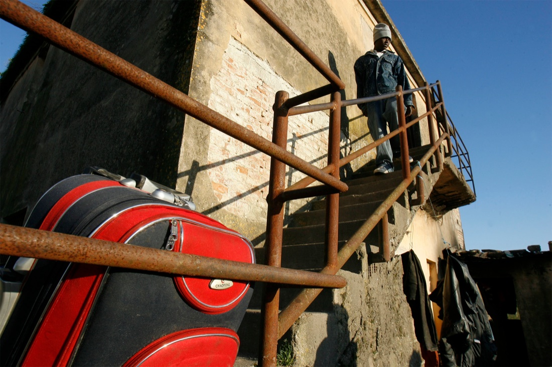 Rosarno, la tendopoli è una “bomba sociale”
