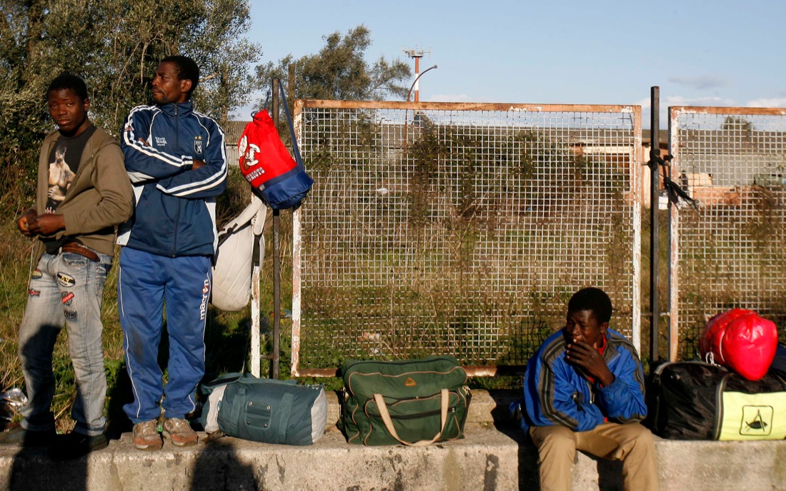 Rosarno, la tendopoli è una “bomba sociale”