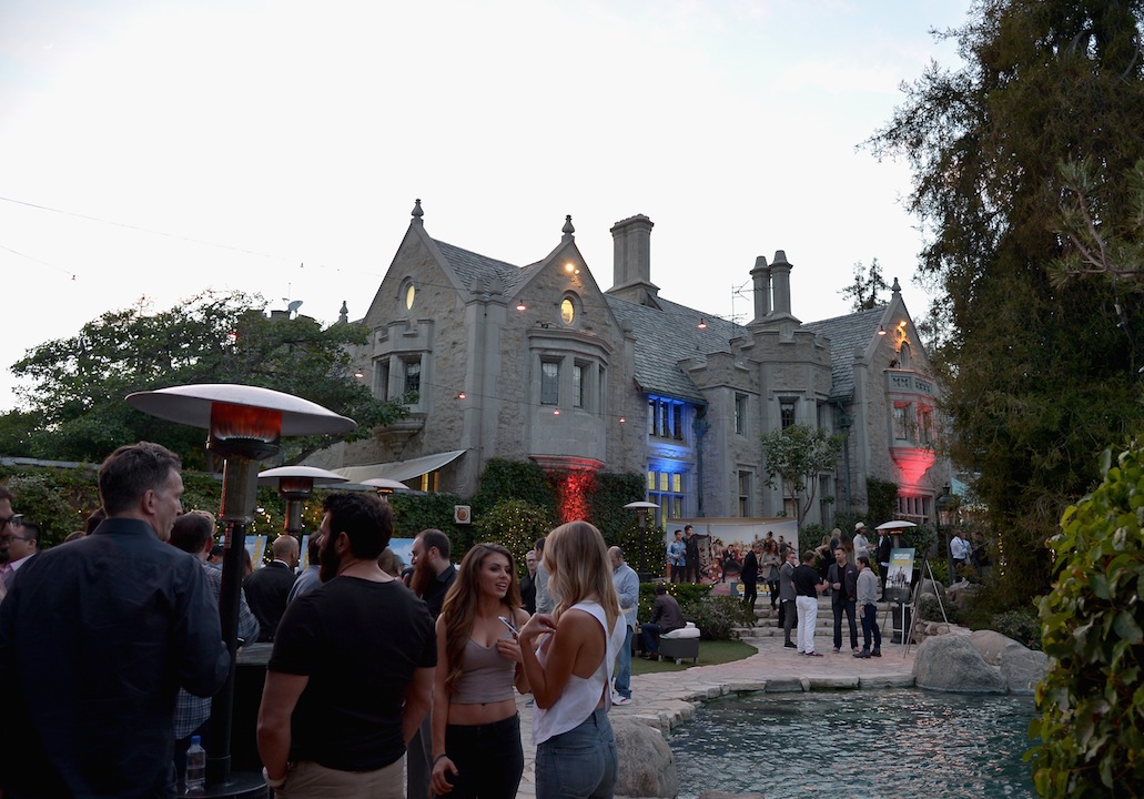 Playboy Mansion, venduta la dimora di Hugh Hefner
