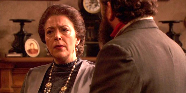 Ascolti 5/6: “Il Segreto” vince in prime time