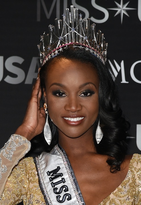 Miss Usa 2016 è una soldatessa afroamericana Miss Usa 2016 è una soldatessa afroamericana