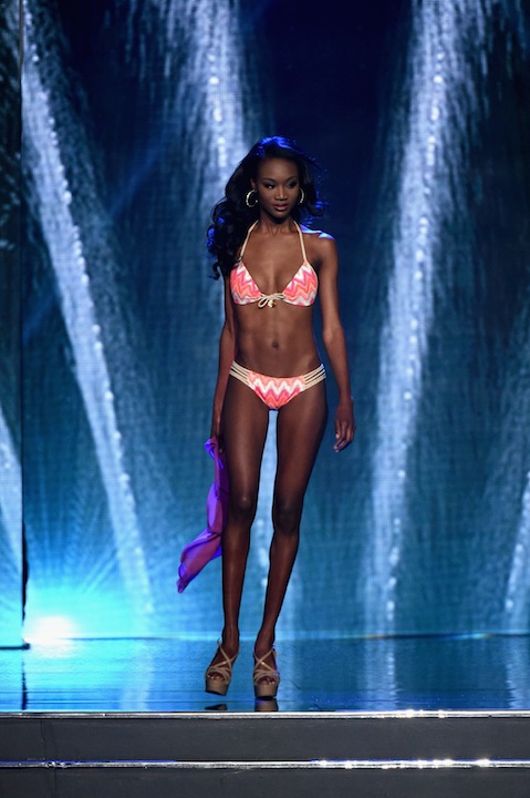 Miss Usa 2016 è una soldatessa afroamericana Miss Usa 2016 è una soldatessa afroamericana