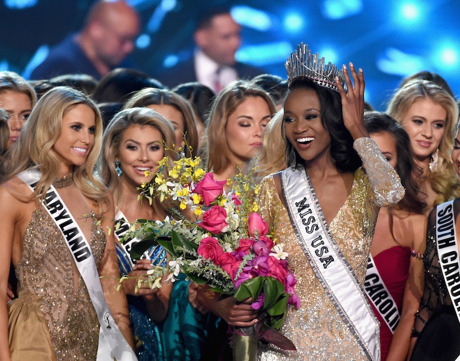 Miss Usa 2016 è una soldatessa afroamericana Miss Usa 2016 è una soldatessa afroamericana