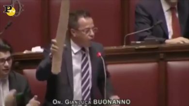 Morto Gianluca Buonanno: il mix delle provocazioni