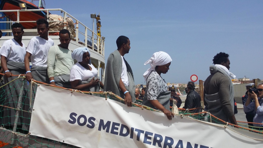 Migranti, così l’Italia cerca di governare l’emergenza