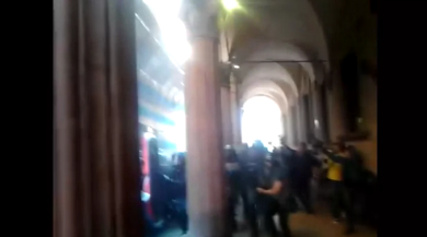 Bologna: scontri Polizia e manifestanti No-Salvini