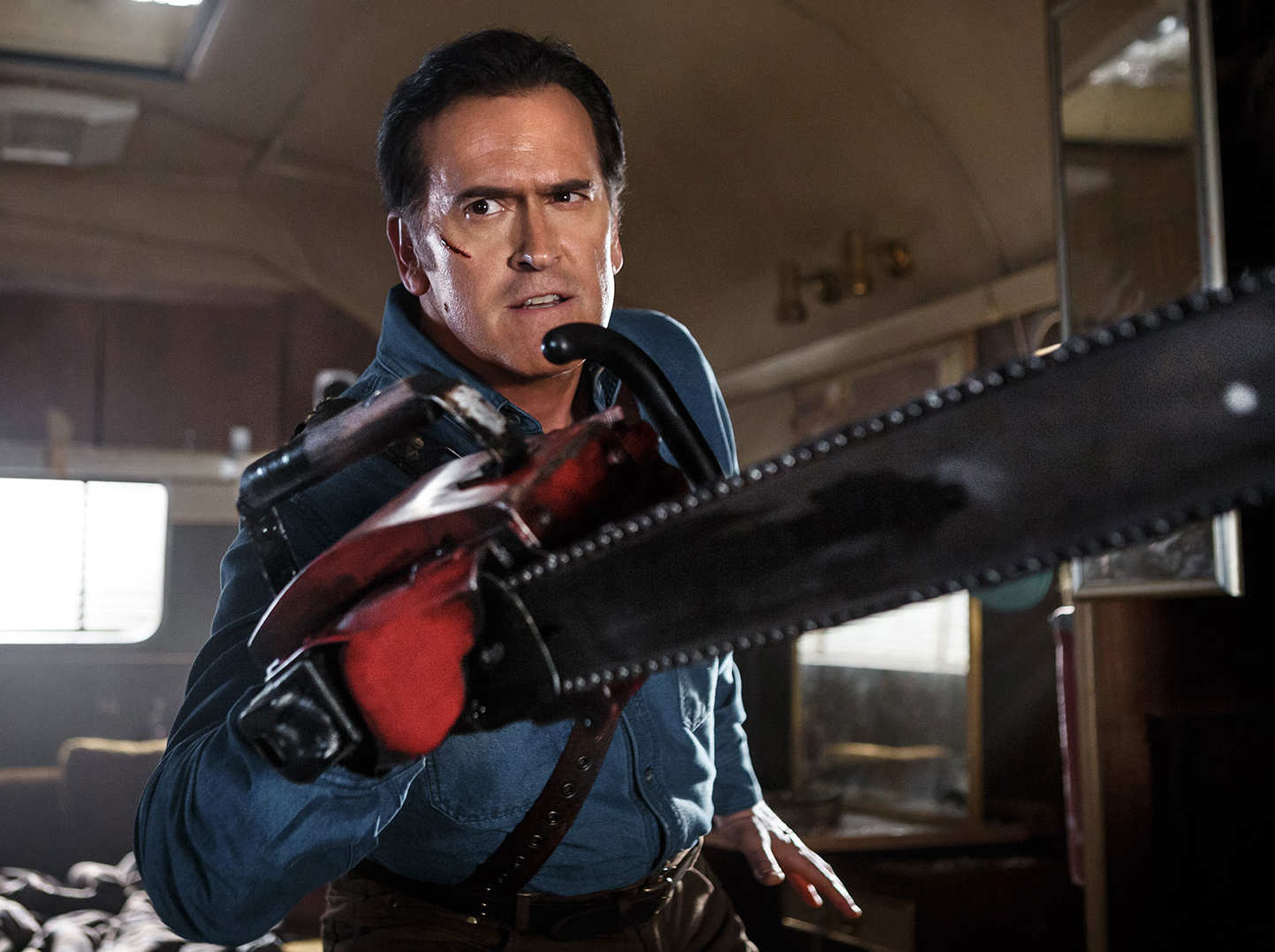 Ash vs Evil Dead: trailer e cose da sapere sulla serie tv nata dal film La Casa