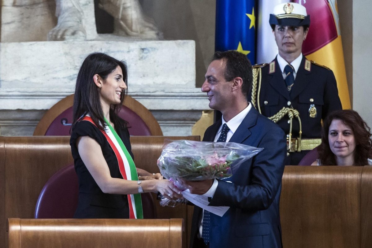 Galleria foto 'Viriginia Raggi e l’emergenza rifiuti a Roma' - foto 8