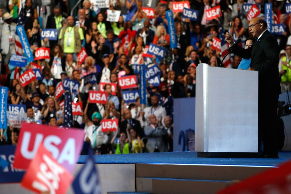 Usa 2016: le parole del padre del soldato musulmano morto in Iraq