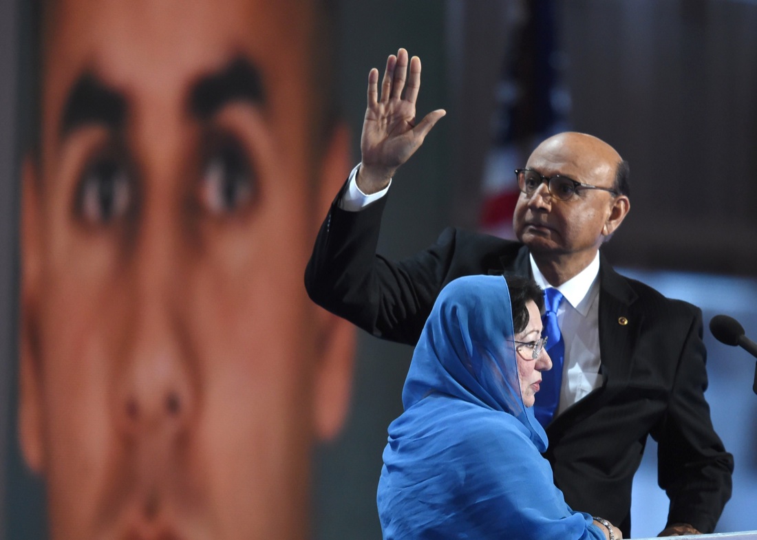 Usa 2016: le parole del padre del soldato musulmano morto in Iraq