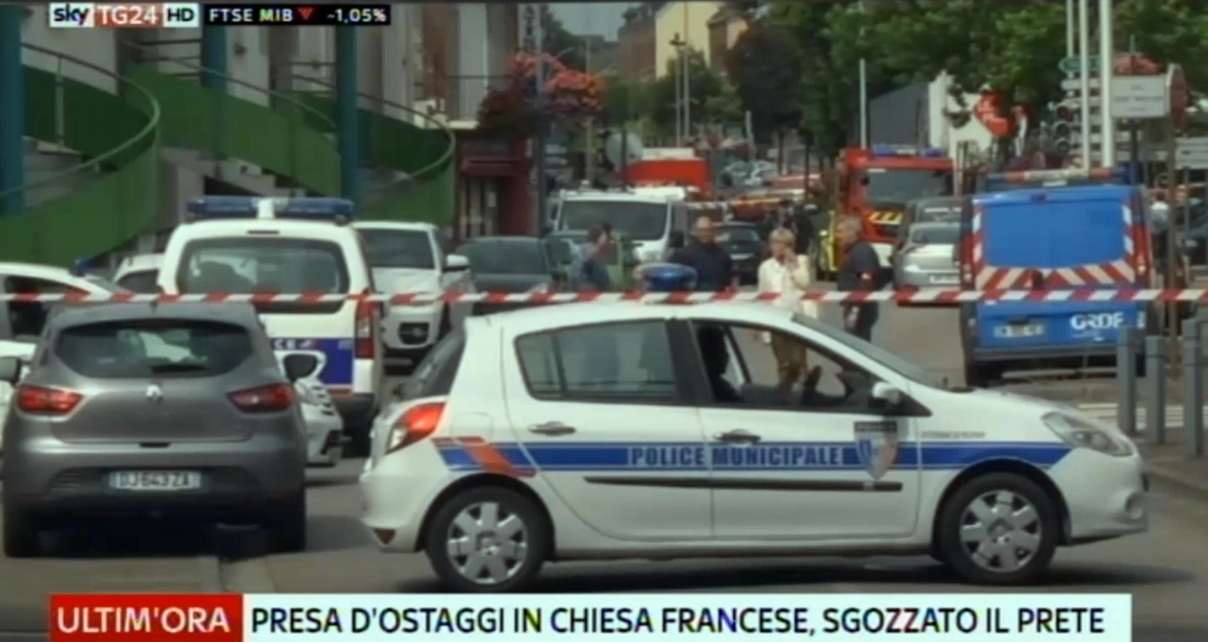 A Rouen il secondo attentatore segnalato alla polizia A Rouen il secondo attentatore segnalato alla polizia