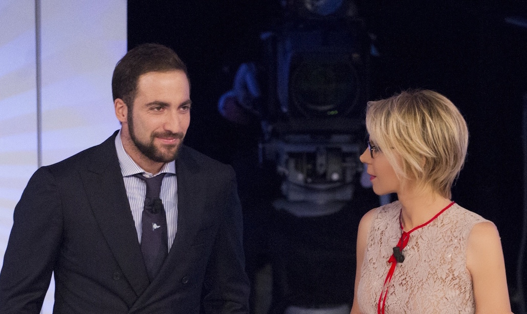 C’è posta per te: Bradley Cooper ospite dello show, al via le registrazioni