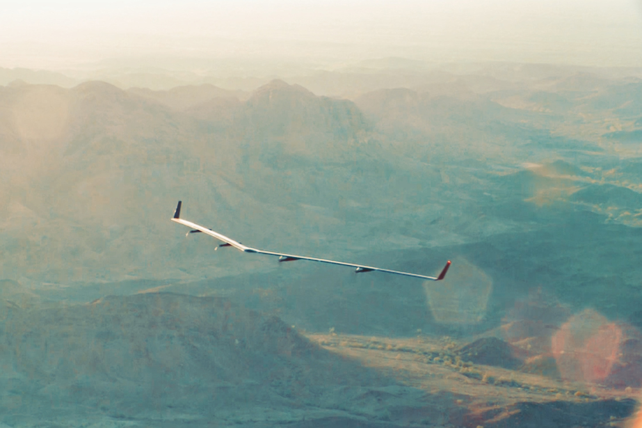 Aquila: il drone di Facebook che porterà Internet in tutto il mondo Aquila: il drone di Facebook che porterà Internet in tutto il mondo