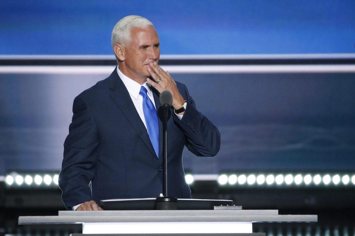 Galleria foto 'Usa 2016: Chi è Mike Pence, l’ultraconservatore candidato alla vicepresidenza' - foto 2