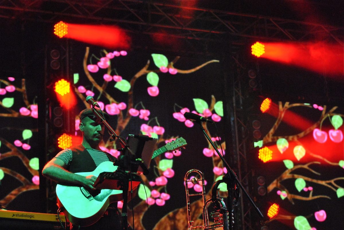 Galleria foto 'Intervista a Max Gazzè: “Maximilian fa le valigie, ecco il mio tour mondiale”' - foto 6