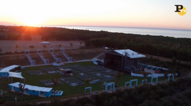 Forte Arena, il Teatro “sotto le stelle” al Forte Village | video drone