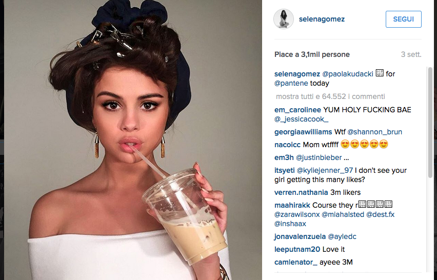 Selena Gomez, selfie record da quasi 5 milioni di like Selena Gomez, selfie record da quasi 5 milioni di like