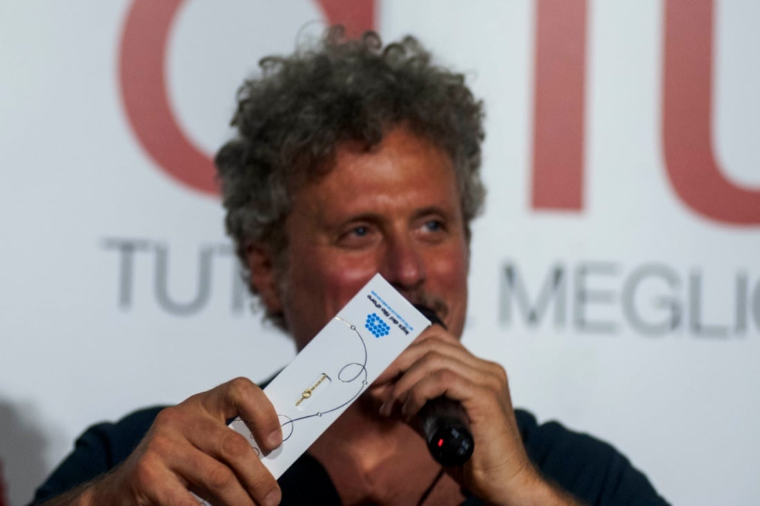 L’abbraccio di Panorama al paese