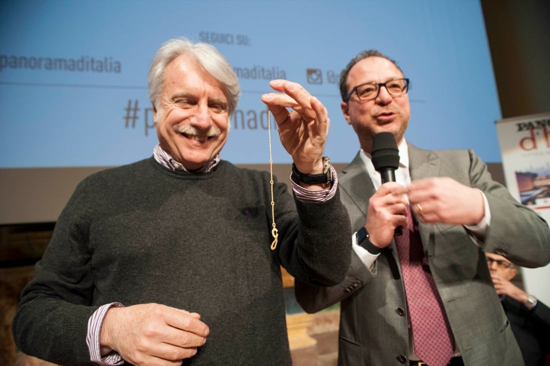 L’abbraccio di Panorama al paese