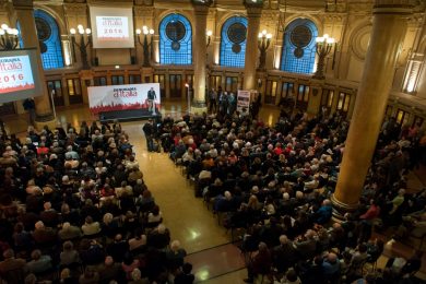 L’abbraccio di Panorama al paese