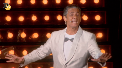 Fiorello inaugura la Forte Arena | video