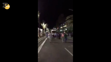 Nizza: il camion sulla Promenade des Anglais | video