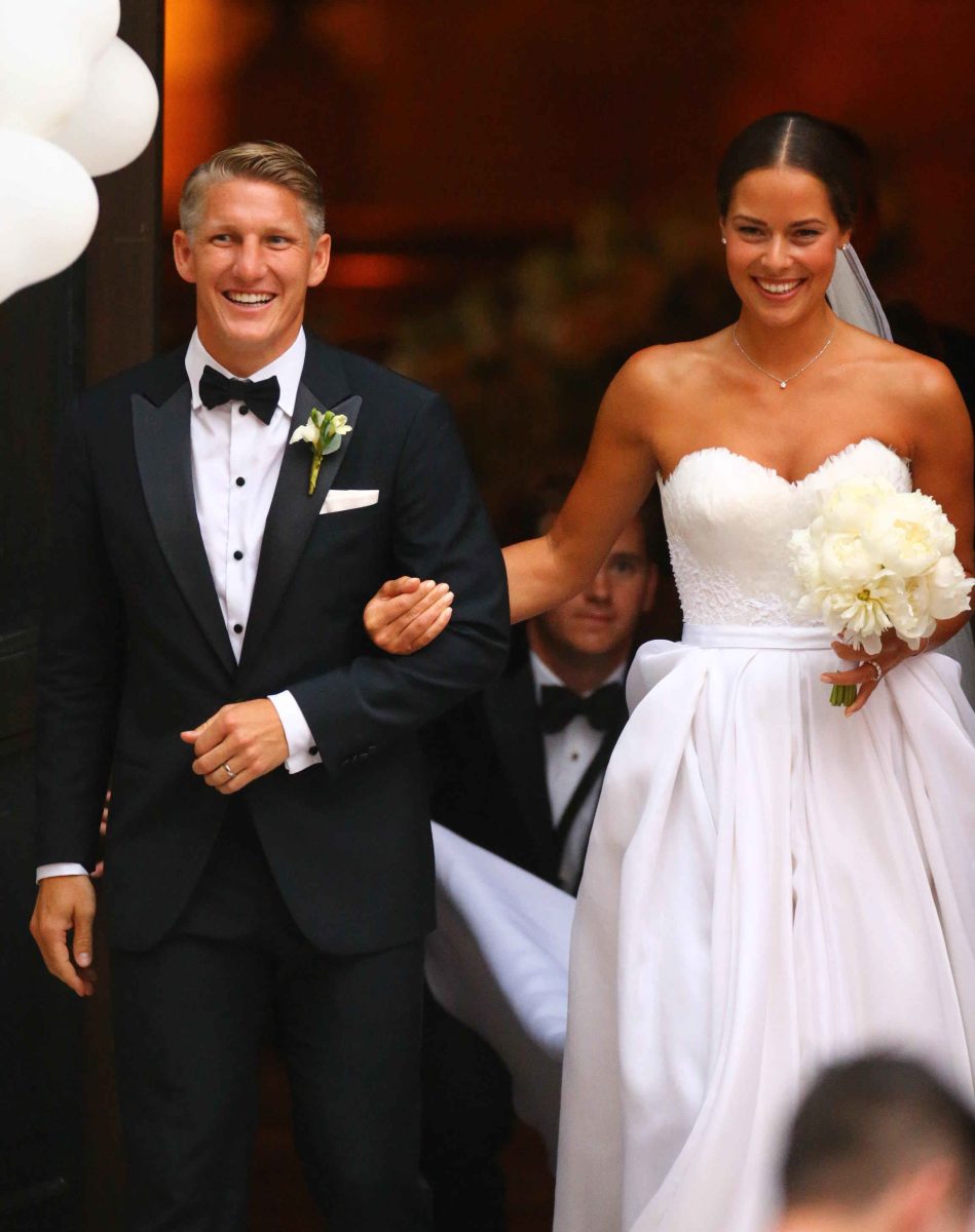 Bastian Schweinsteiger e Ana Ivanovic, le foto del matrimonio in Chiesa Bastian Schweinsteiger e Ana Ivanovic, le foto del matrimonio in Chiesa
