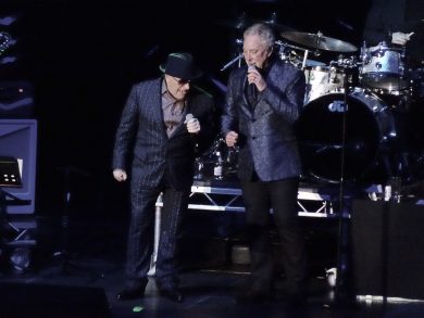 Tom Jones e Van Morrison: trionfo al Lucca Summer – La recensione