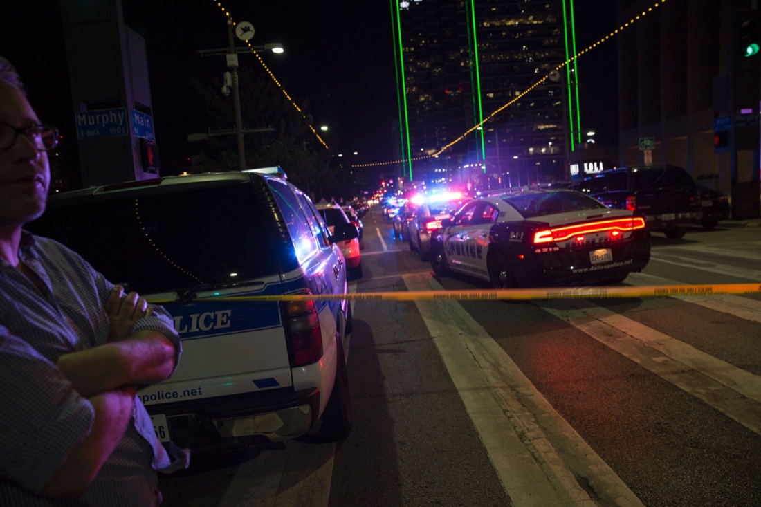 Dallas: gli omicidi dei poliziotti e la questione razziale Dallas: gli omicidi dei poliziotti e la questione razziale