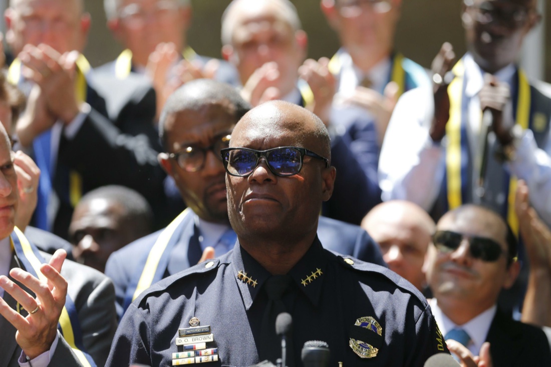 Dallas: gli omicidi dei poliziotti e la questione razziale Dallas: gli omicidi dei poliziotti e la questione razziale