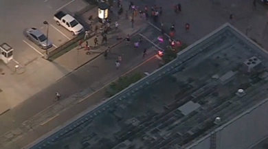 Dallas: sparatoria. Il video dall’alto