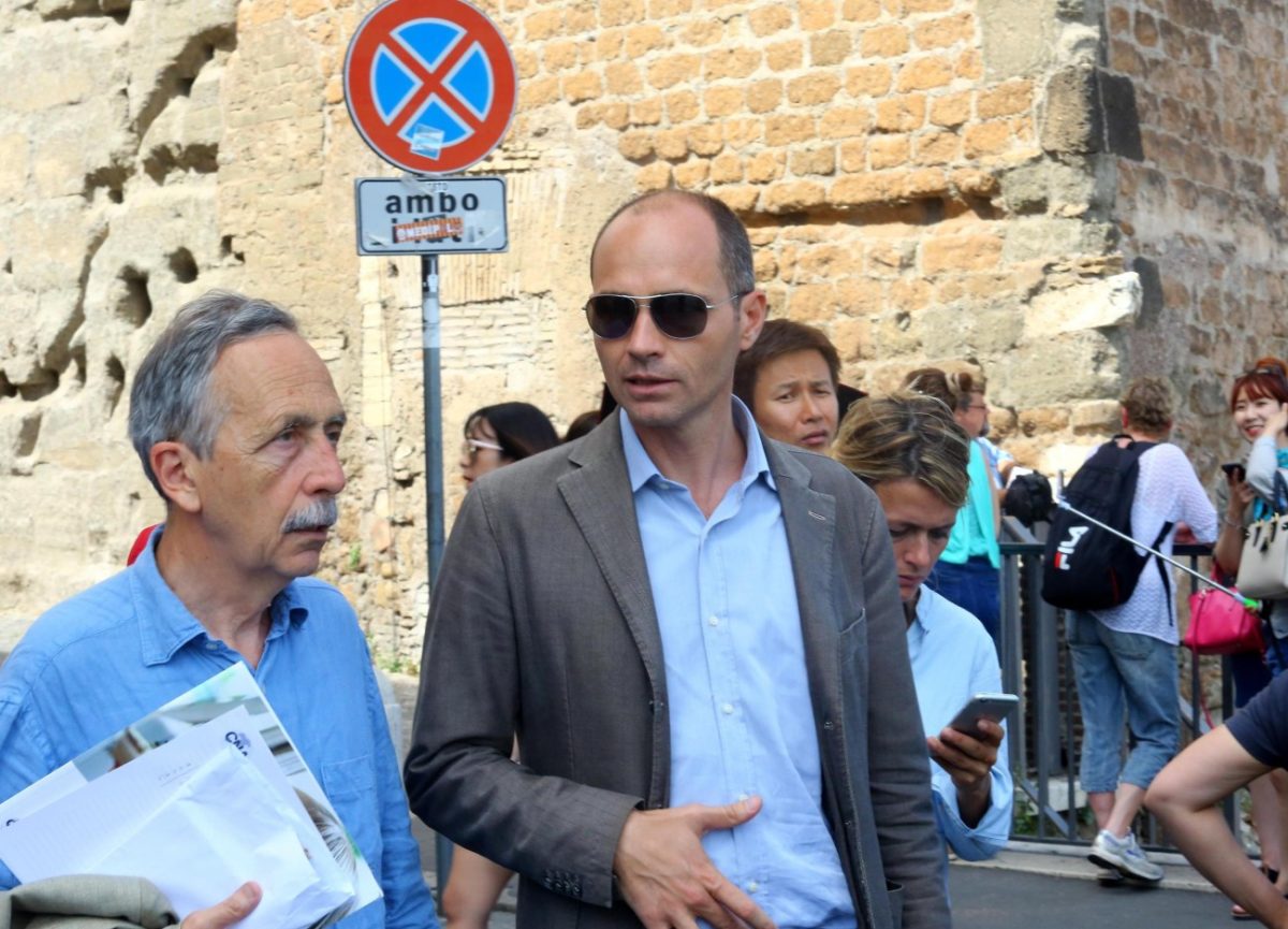 Raggi: ecco la giunta nata dallo scontro tra correnti Raggi: ecco la giunta nata dallo scontro tra correnti