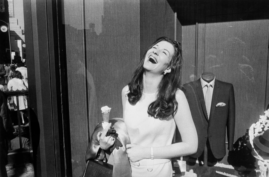 Garry Winogrand. Women (are beautiful) Garry Winogrand. Women (are beautiful)