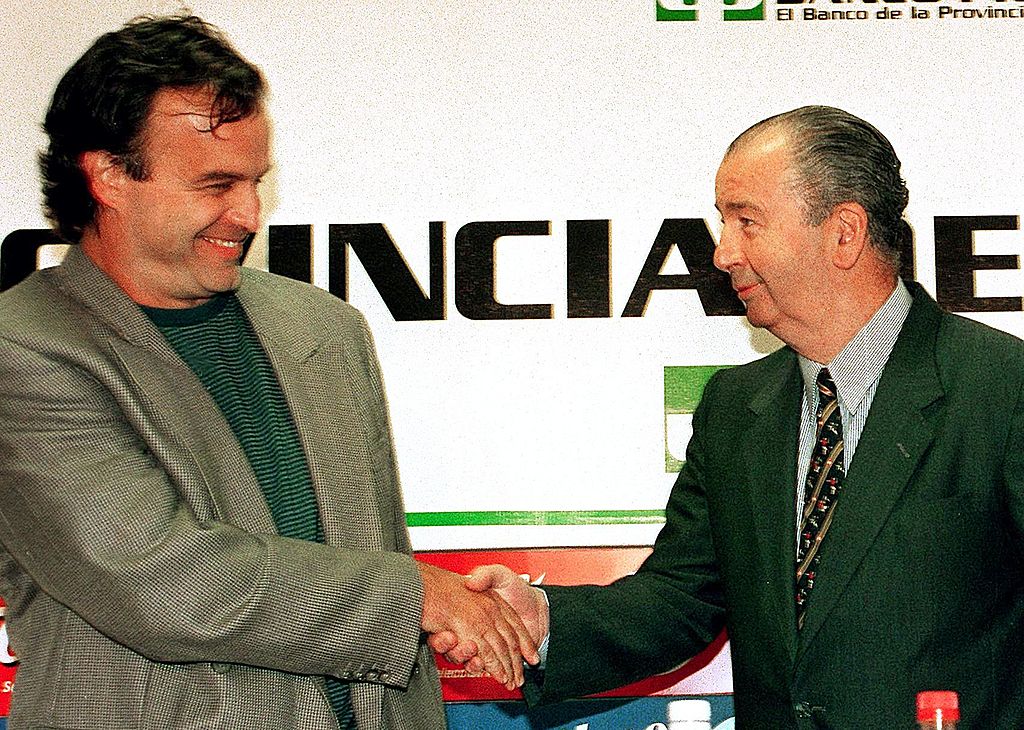 Chi è Marcelo Bielsa, il “Loco” che fa sognare (e impazzire) la Lazio Chi è Marcelo Bielsa, il “Loco” che fa sognare (e impazzire) la Lazio