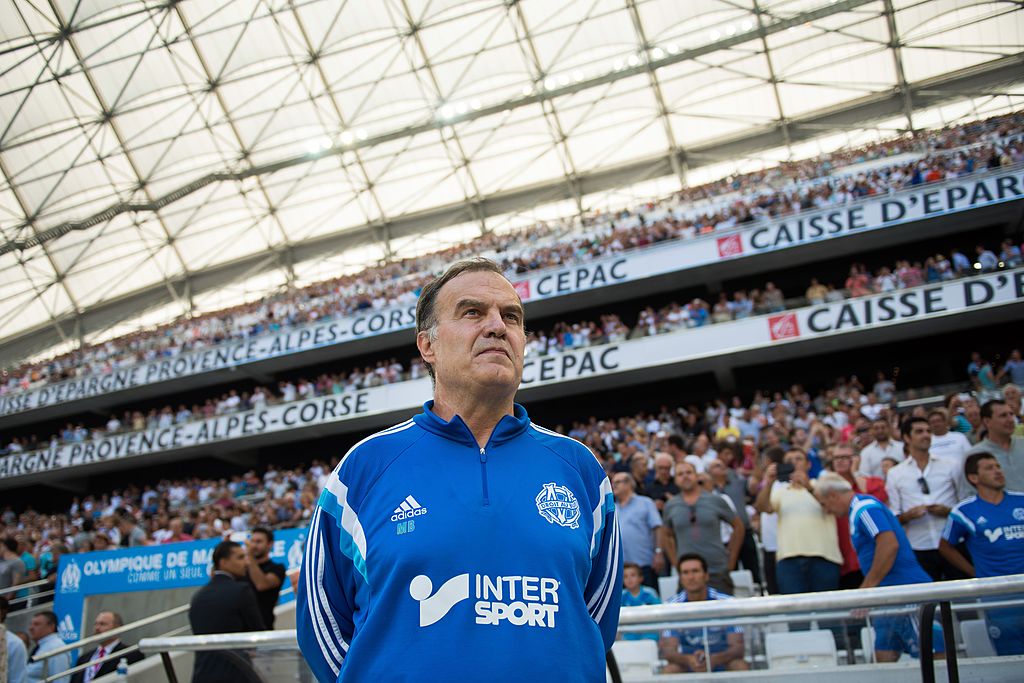 Chi è Marcelo Bielsa, il “Loco” che fa sognare (e impazzire) la Lazio Chi è Marcelo Bielsa, il “Loco” che fa sognare (e impazzire) la Lazio