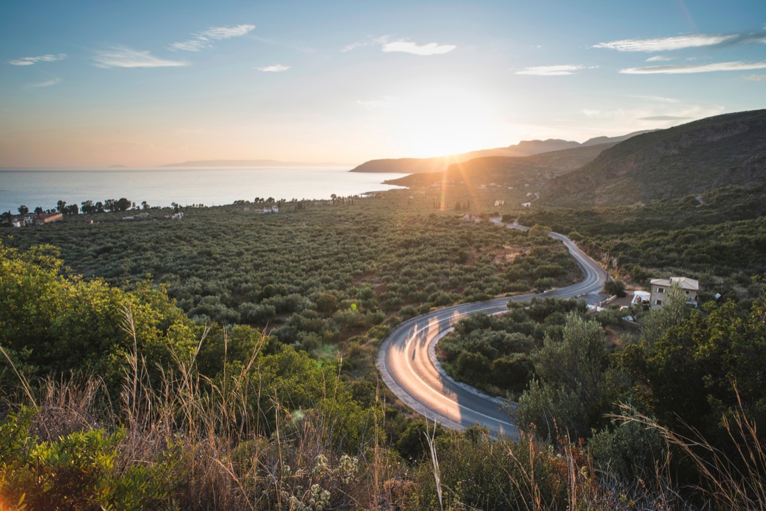 Le 5 strade più belle per un viaggio on the road Le 5 strade più belle per un viaggio on the road